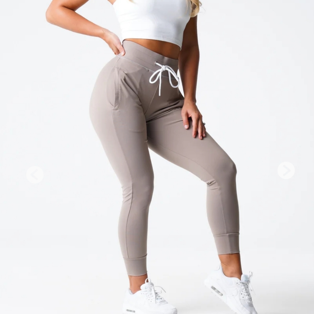 NVGTN Taupe Joggers, Size Medium